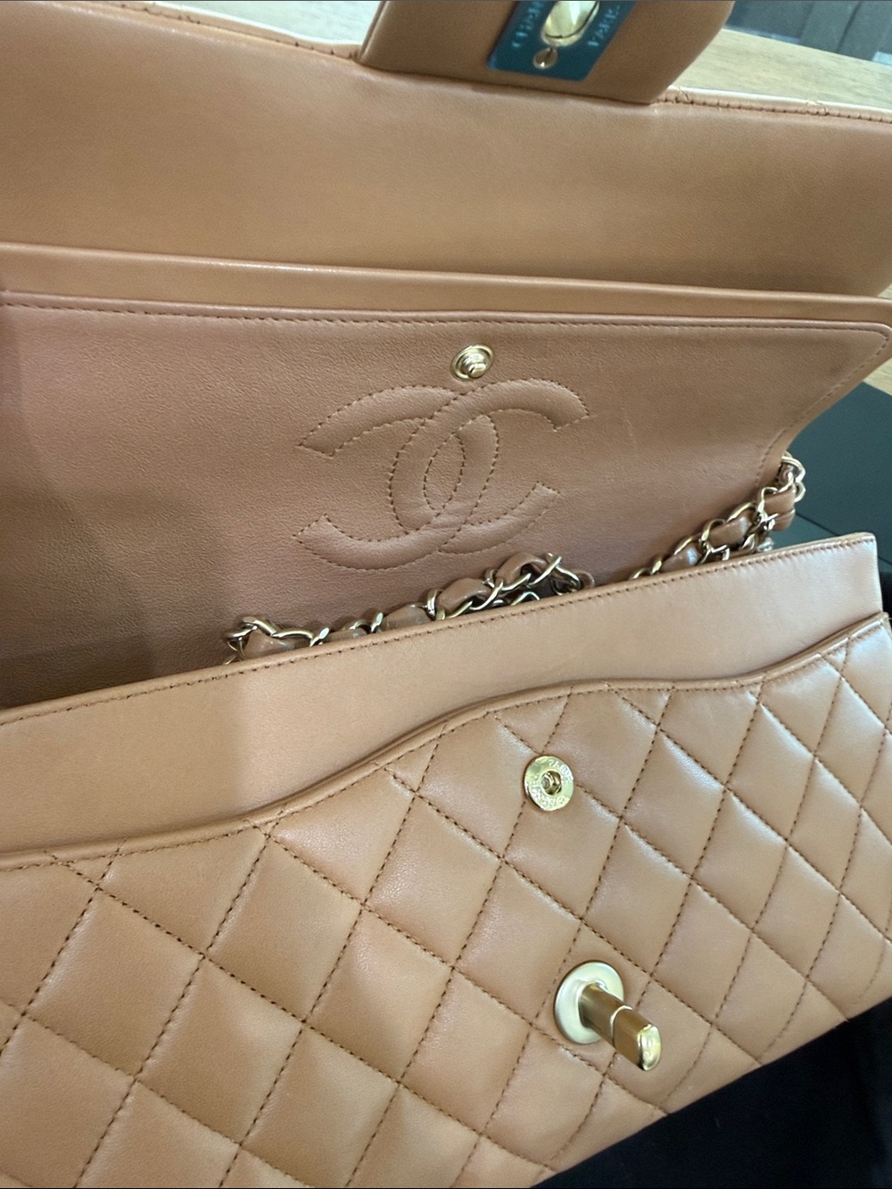 CHANEL small double flap with gold hardware - Picture 6 of 12